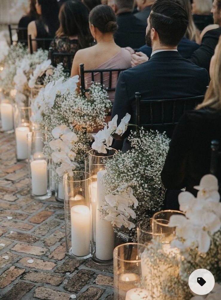 The Ultimate Wedding Seating Chart Guide: Who Sits Where?